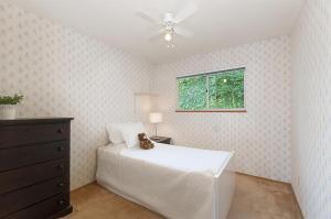 1125 Cecile Drive, Port Moody, Cheng & Parham realty group