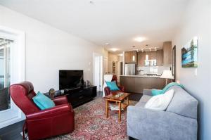 302 1182 W 16th Street, North Vancouver Parham Baghaie Chengparhamrealty