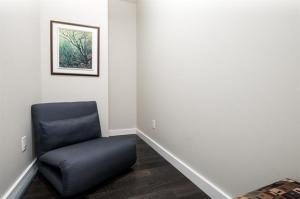 302 1182 W 16th Street, North Vancouver Parham Baghaie Chengparhamrealty