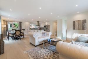 2966 cove s-11