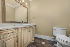 928-Macintosh-Coquitlam-14