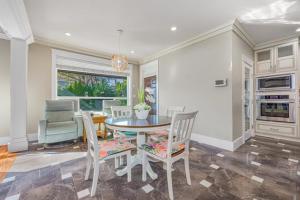928-Macintosh-Coquitlam-9