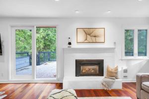 Parham Baghaie West Vancouver caulfield