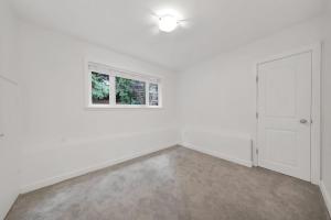 Parham Baghaie West Vancouver caulfield