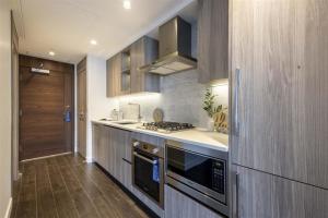 Parham-Baghaie-Brentwood-12