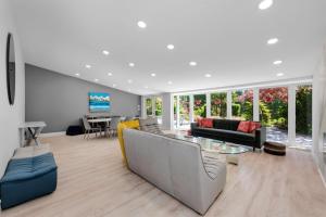 Parham-Baghaie-British-properties-west-vancouver-21