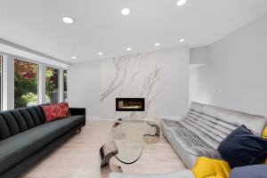 Parham-Baghaie-British-properties-west-vancouver-23