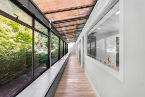 Parham-Baghaie-British-properties-west-vancouver-24