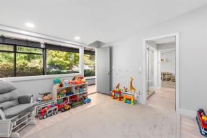 Parham-Baghaie-British-properties-west-vancouver-27