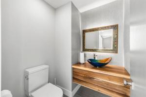 Parham-Baghaie-British-properties-west-vancouver-31