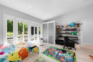 Parham-Baghaie-British-properties-west-vancouver-32