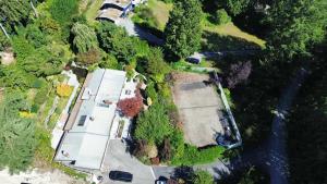 Parham-Baghaie-British-properties-west-vancouver-34