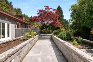 Parham-Baghaie-British-properties-west-vancouver-7