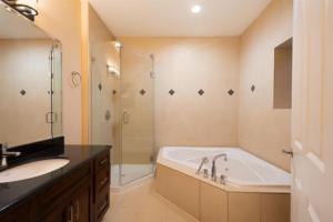 Parham-Baghaie-Canyon-heights-22