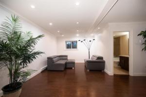 Parham-Baghaie-Canyon-heights-26