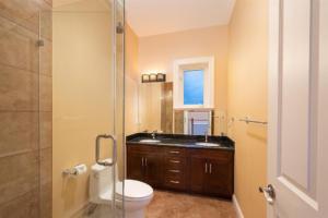 Parham-Baghaie-Canyon-heights-29
