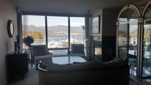 Parham-Baghaie-Coal-Harbour-4