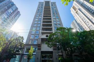 Parham-Baghaie-Downtown-Vancouver-1