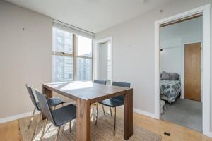 Parham-Baghaie-Downtown-Vancouver-10