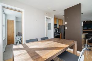 Parham-Baghaie-Downtown-Vancouver-9