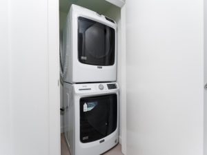 North Vancouver Townhouse for Sale Lynnmour – WINFORD In-Suite Laundry Washer Dryer