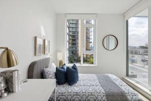 Parham-Baghaie-Hunter-North-Vancouver-11