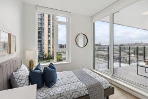 Parham-Baghaie-Hunter-North-Vancouver-12