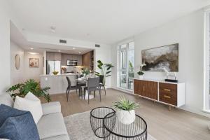 Parham-Baghaie-Hunter-North-Vancouver-17