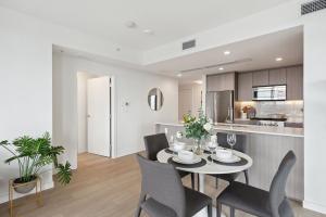 Parham-Baghaie-Hunter-North-Vancouver-21