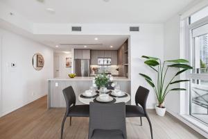 Parham-Baghaie-Hunter-North-Vancouver-22