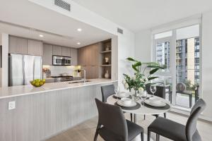Parham-Baghaie-Hunter-North-Vancouver-23