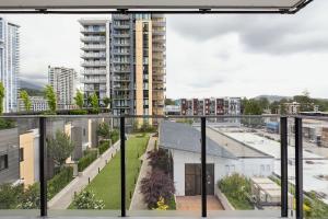 Parham-Baghaie-Hunter-North-Vancouver-5