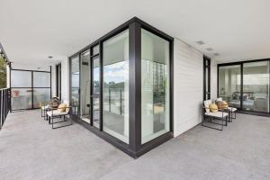 Parham-Baghaie-Hunter-North-Vancouver-6