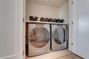 Parham-Baghaie-Lower-Lonsdale-1