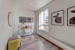 Parham-Baghaie-Lower-Lonsdale-20