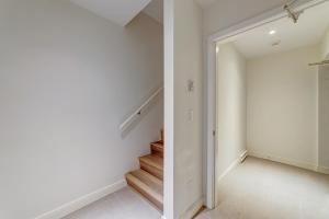 Parham-Baghaie-Lower-Lonsdale-22