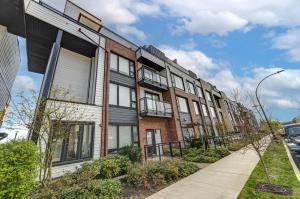 Parham-Baghaie-Lower-Lonsdale-27