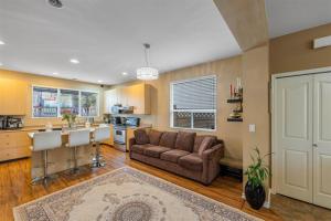 Parham-Baghaie-Maple-Ridge-16