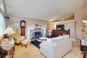 Parham-Baghaie-Maple-Ridge-24