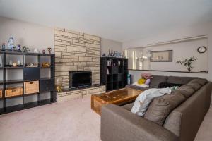 Parham-Baghaie-North-Vancouver-3