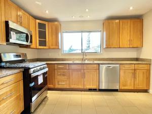 Parham-Baghaie-North-Vancouver-8 (1) (1) (1)