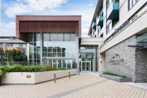 Parham-Baghaie-North-Vancouver-Seylynn-26
