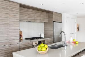 Parham-Baghaie-North-Vancouver-Seylynn-8