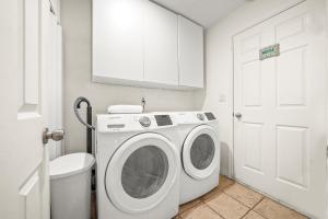 Parham-Baghaie-Port-Coquitlam-lincoln-park-17