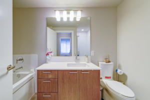 Parham-Baghaie-Realtor-North-Vancouver-14
