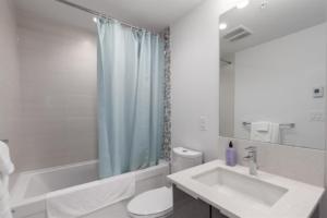 Parham-Baghaie-Tate-vancouver-11