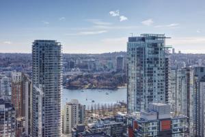 Parham-Baghaie-Tate-vancouver-11 (1)