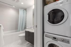 Parham-Baghaie-Tate-vancouver-20