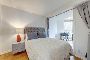 Parham-Baghaie-Vancouver-Downtown-16