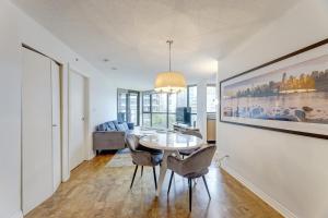 Parham-Baghaie-Vancouver-Downtown-8